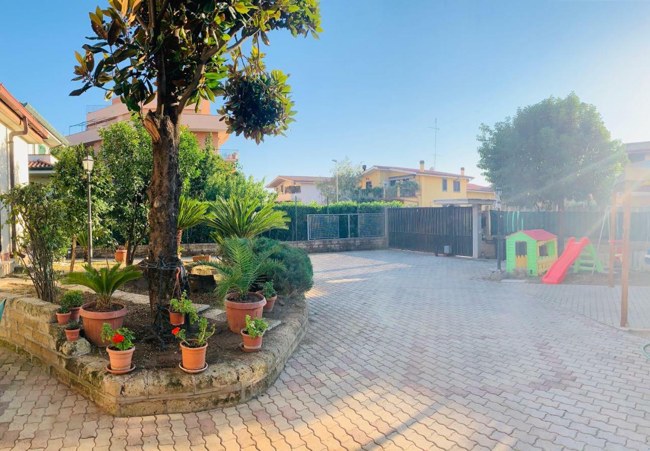 32 Otel Ciampino Dış mekan fotoğraf